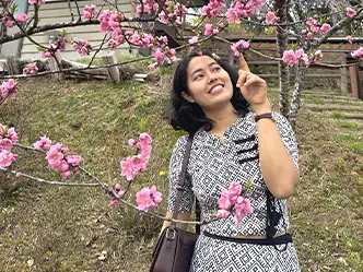 外国人技能実習生と白石の桜