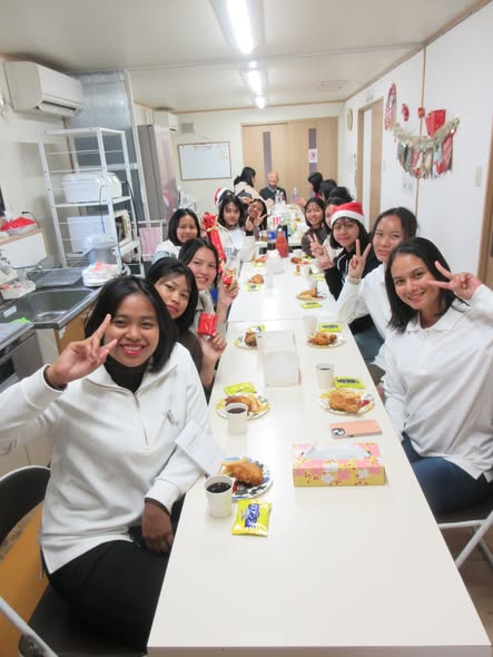 クリスマスパーティーと技能実習生の女子会